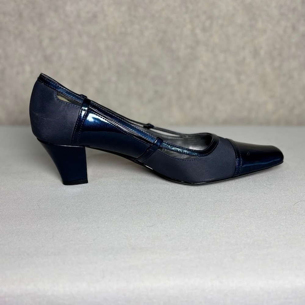 J. Renee Pumps Womens 9M Navy Blue Patent Fabric Square Toe Block Heel Classic